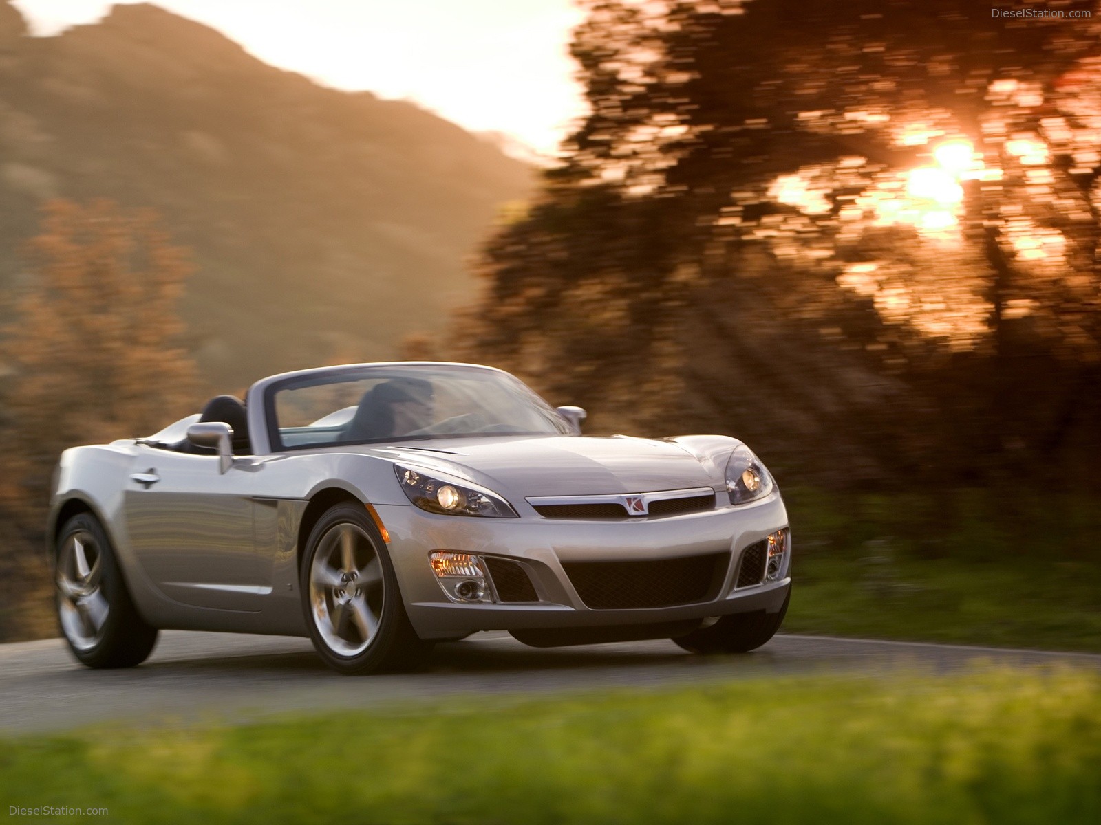 Saturn Sky Redline